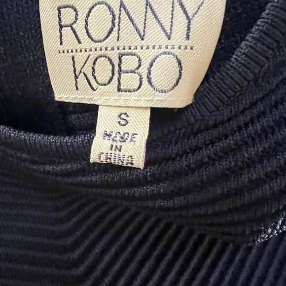 Ronny Kobo body con sml - Picture 3 of 5